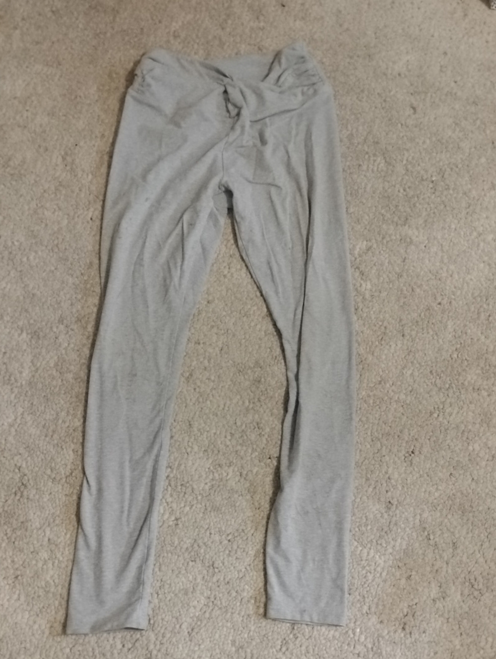 Light Grey Victoria Secret Yoga Pants, Medium